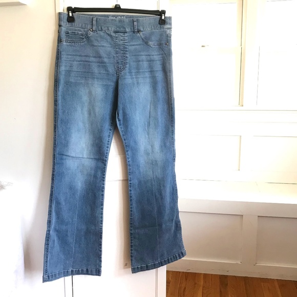 GLORIA VANDERBILT Shape Effect High Rise Flare Jeans Women’s Plus Size 14 - Picture 1 of 16